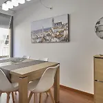 Little Apartamento