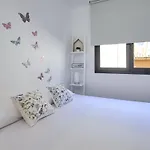 Little * Gerona