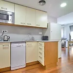 Little Apartamento *