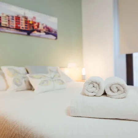Little Apartamento *