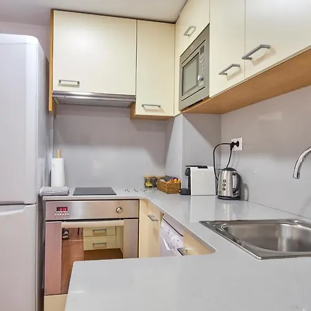 Little Апартаменты Жирона